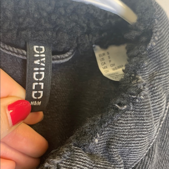 H&M Black Denim Jacket - Picture 2 of 5